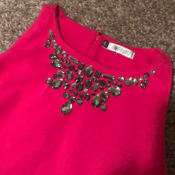 Beautiful, bright pink dress by Jennifer Lopez - Picture 2 of 4